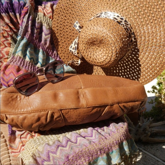 EUC Steve Madden distressed leather brown hobo - Picture 6 of 8